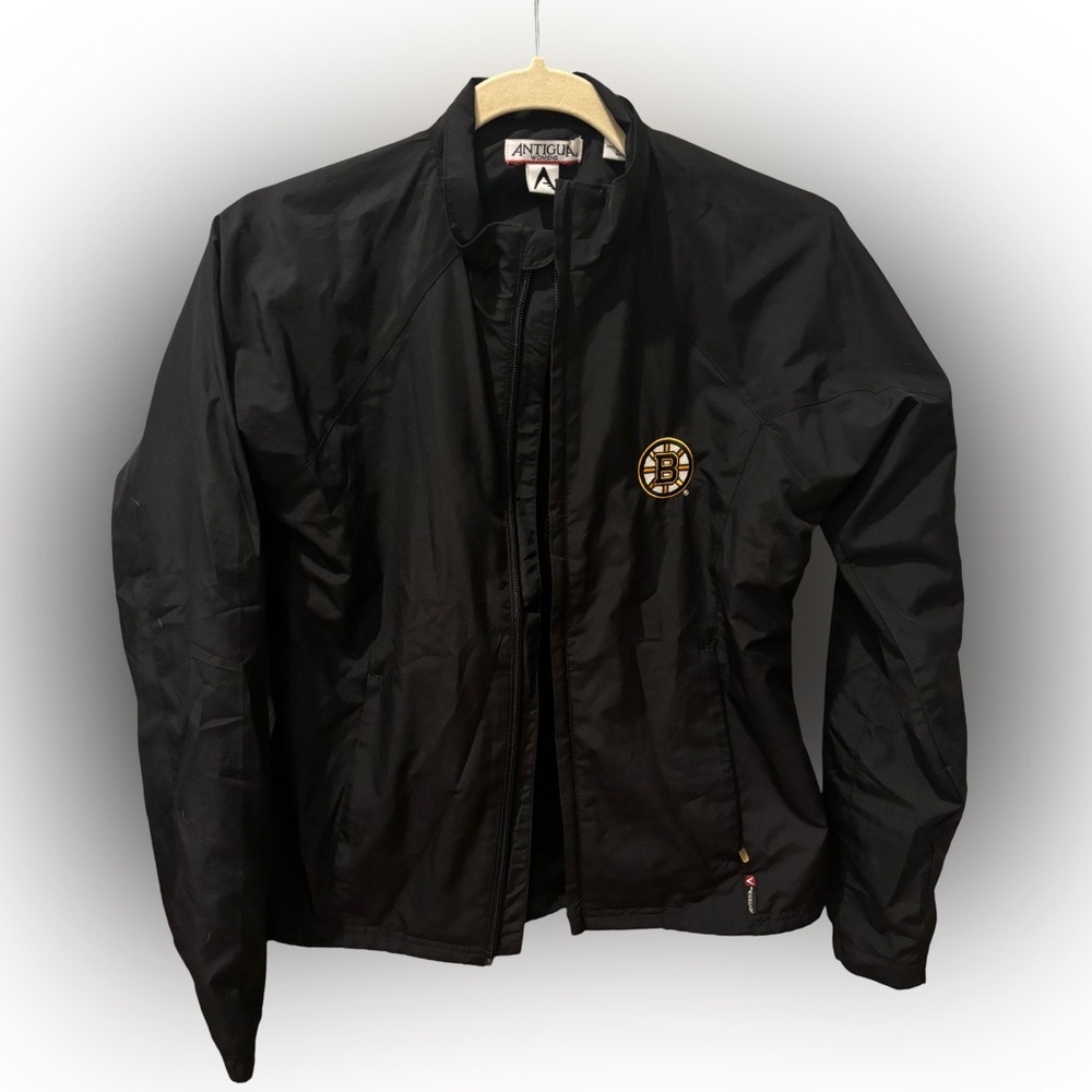 Women’s Boston Bruins windbreaker size small